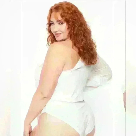 BODYSUIT - WHITE SIZE 3X  NWOT - Picture 4 of 11